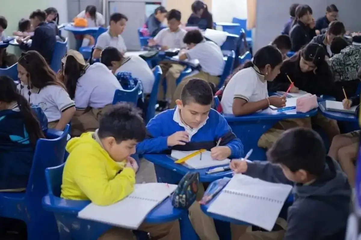 Educación retoma clases presenciales en zonas 5 y 8- Últimas noticias Ecuador