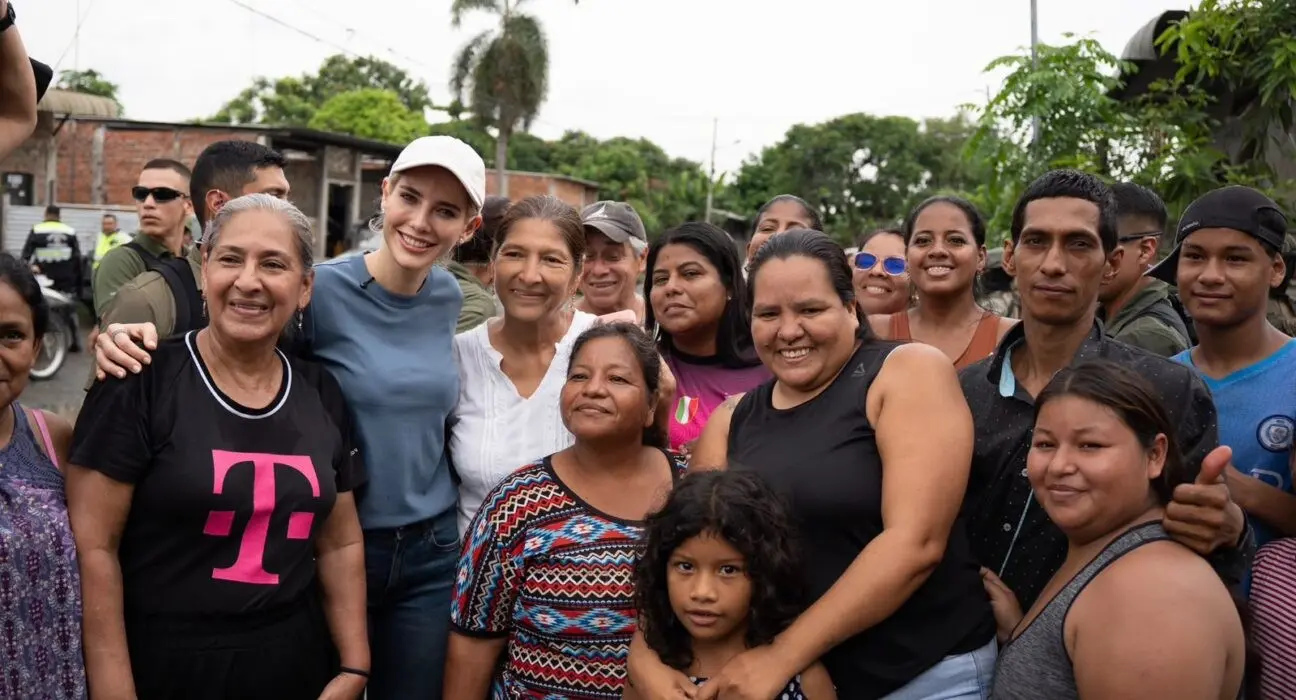 Valbonesi entrega ayudas a familias afectadas por lluvias en Milagro- Últimas noticias Ecuador
