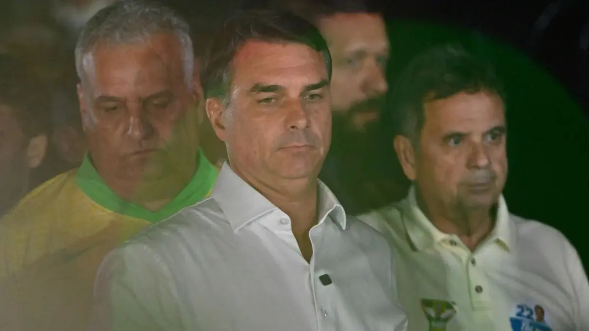 Asambleísta fiscalizará escala de Flávio Bolsonaro en Guayaquil- Últimas noticias Ecuador